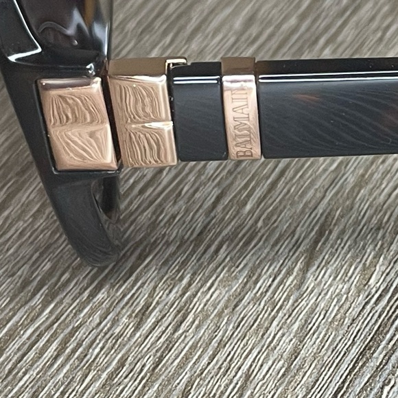 Balmain Unisex Sunglasses - Picture 7 of 7